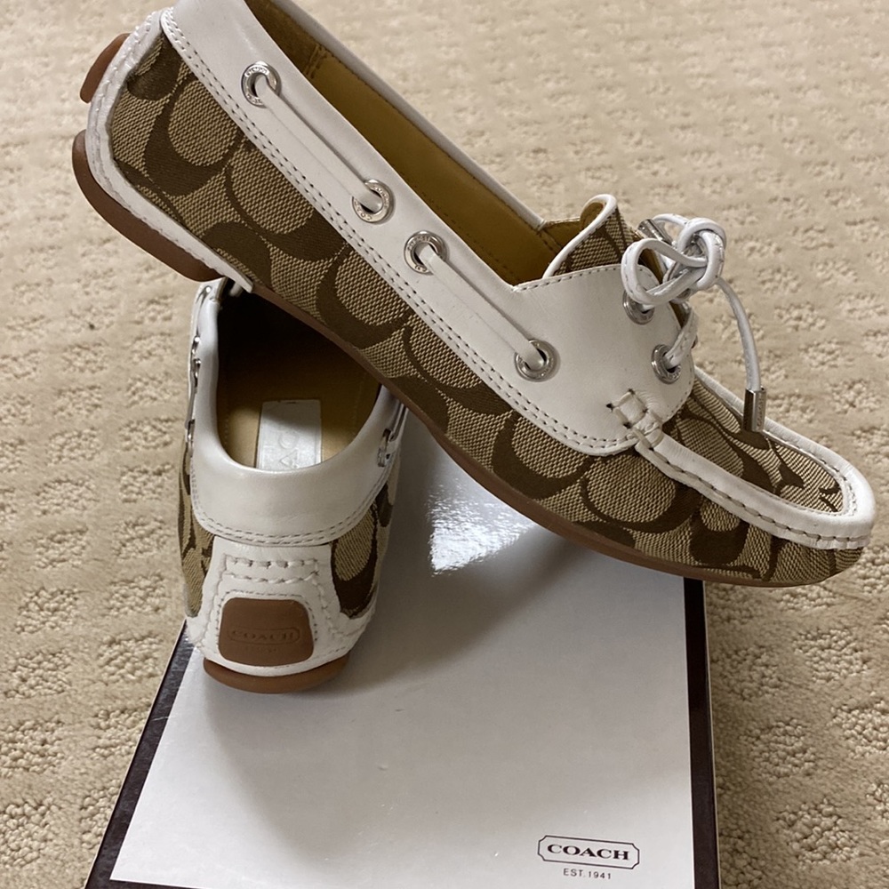 Coach size 6 driver loafer - Picture 5 of 5